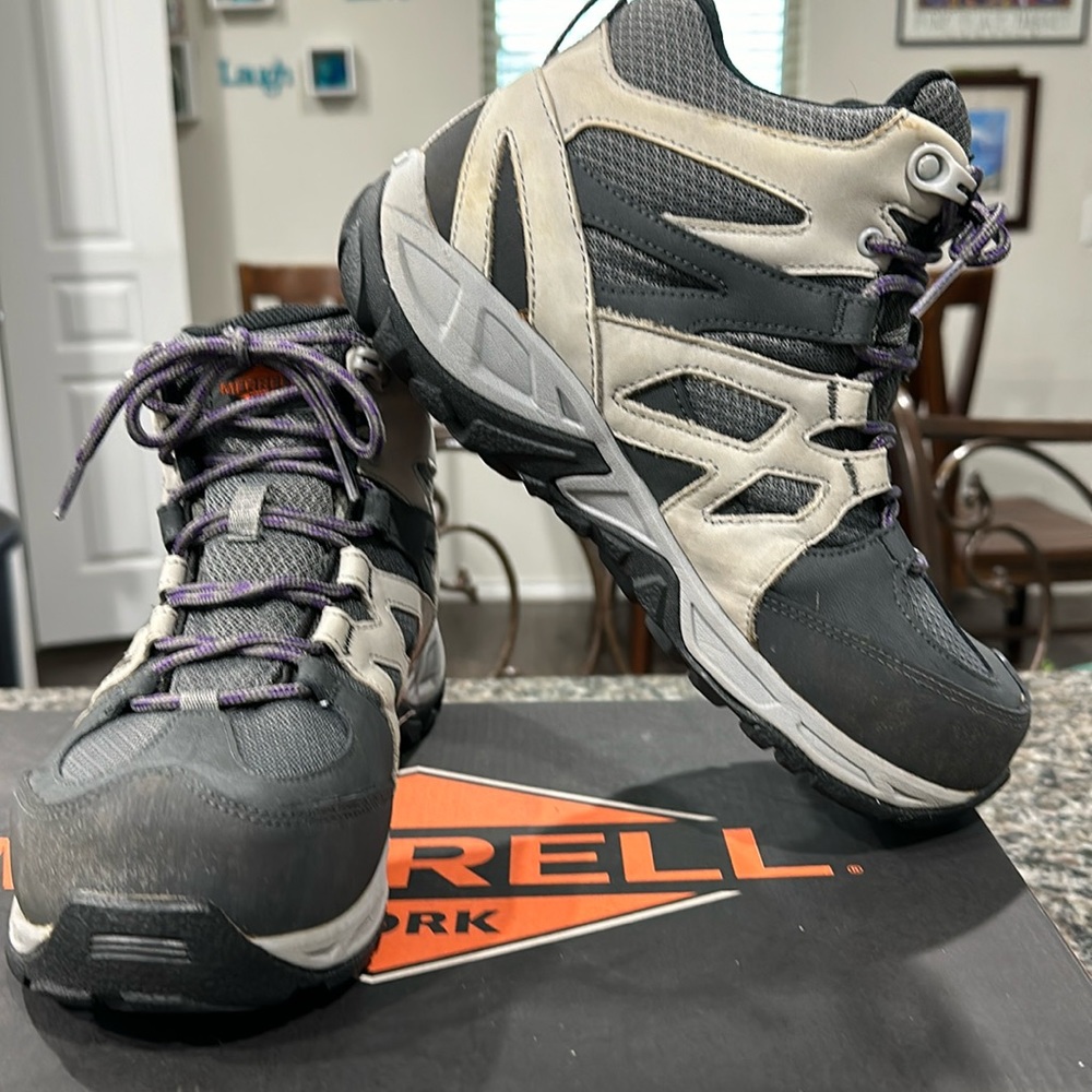 Merrell Siren Mid Women’s 7.5